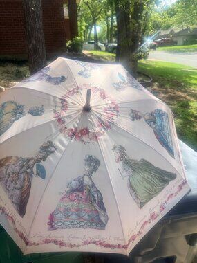 Vintage souvenir Louvre-Marie Antoinette parasol umbrella rare find Victorian -T